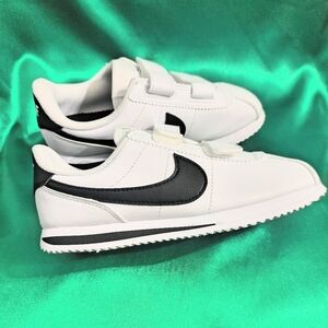 Nike Cortez "White Black" Size 1Y (PS)
